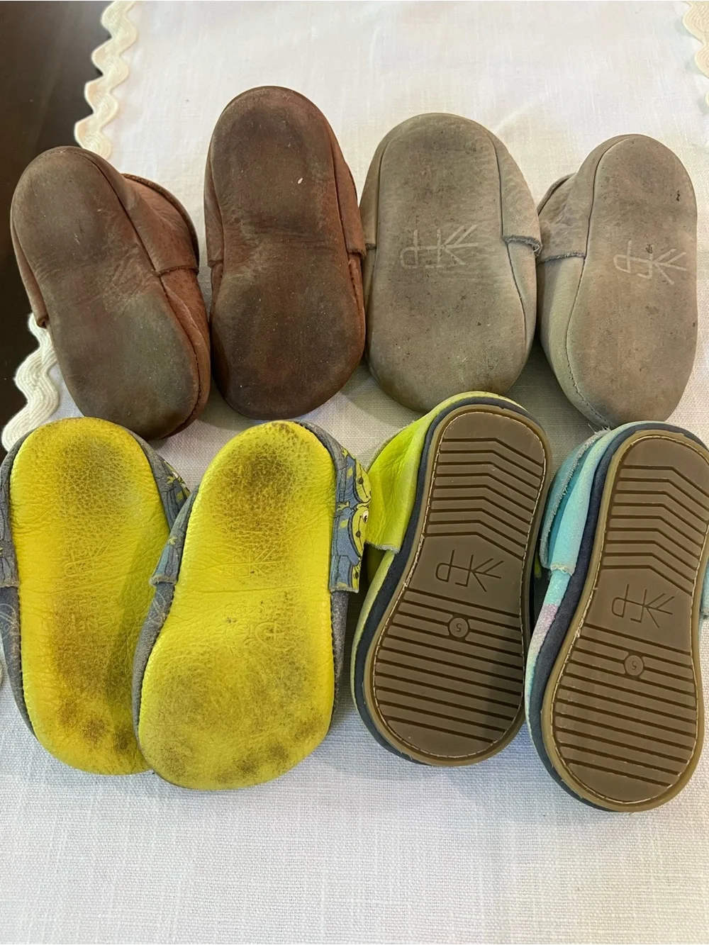 Freshly Picked lot-4 pairs of leather moccasins all size 5